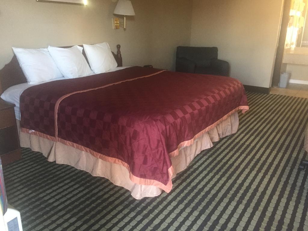 America'S Best Inn & Suites Юрика Экстерьер фото